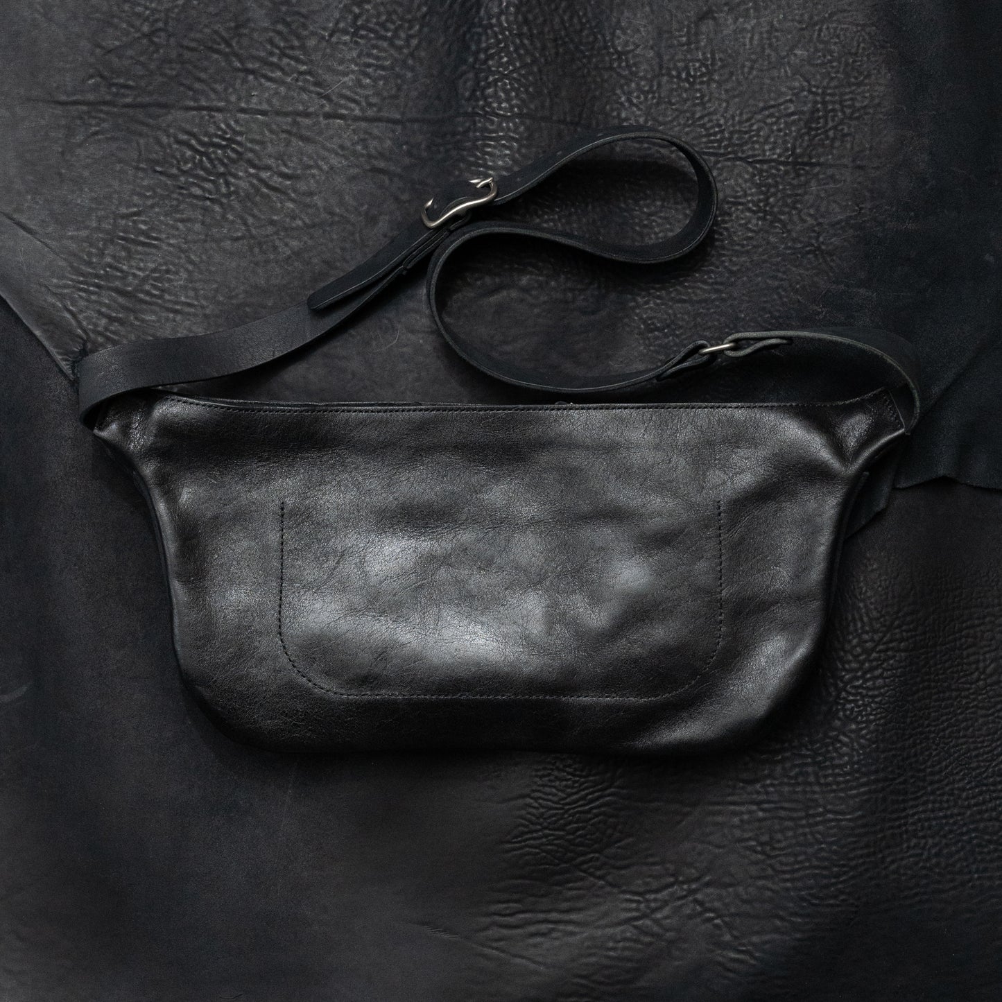 Porta Messenger Crossbody Bag (Horsehide Black)