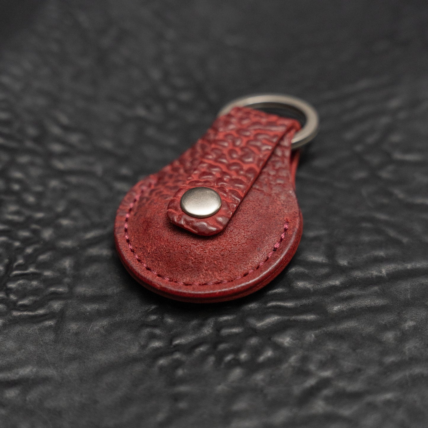 Ruta AirTag Fob (Reverse Culatta Dirty Red)