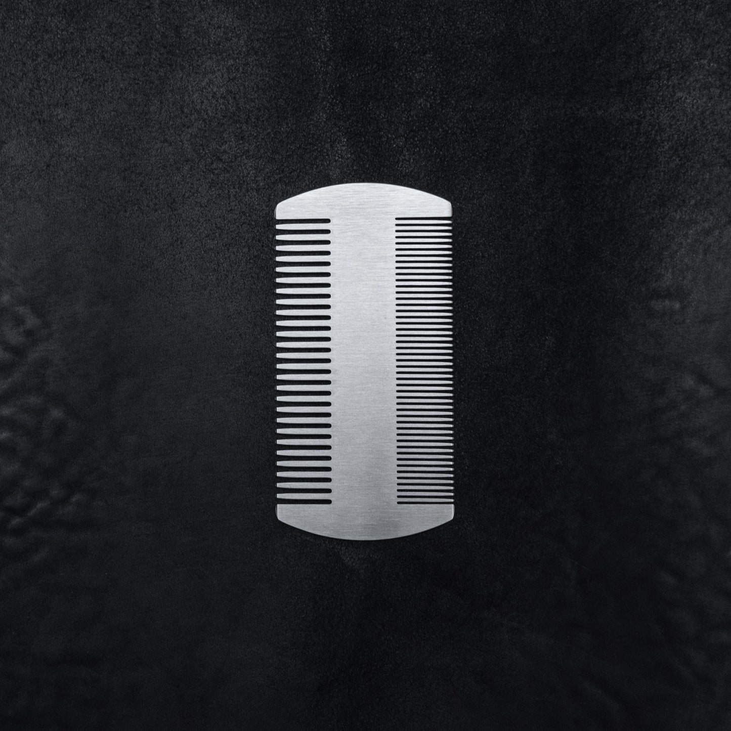 Ritual Beard Comb & Sleeve (Horsehide Red)