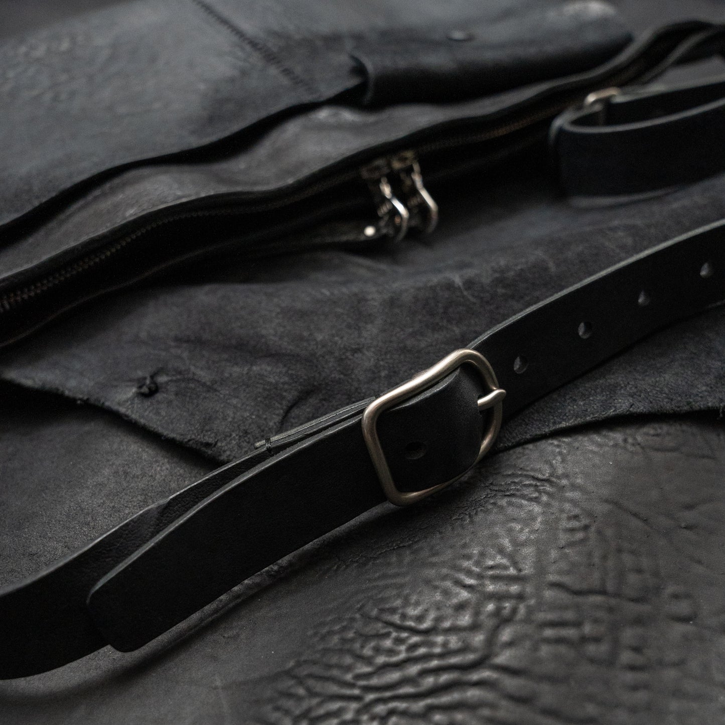 Porta Messenger Crossbody Bag (Horsehide Black)