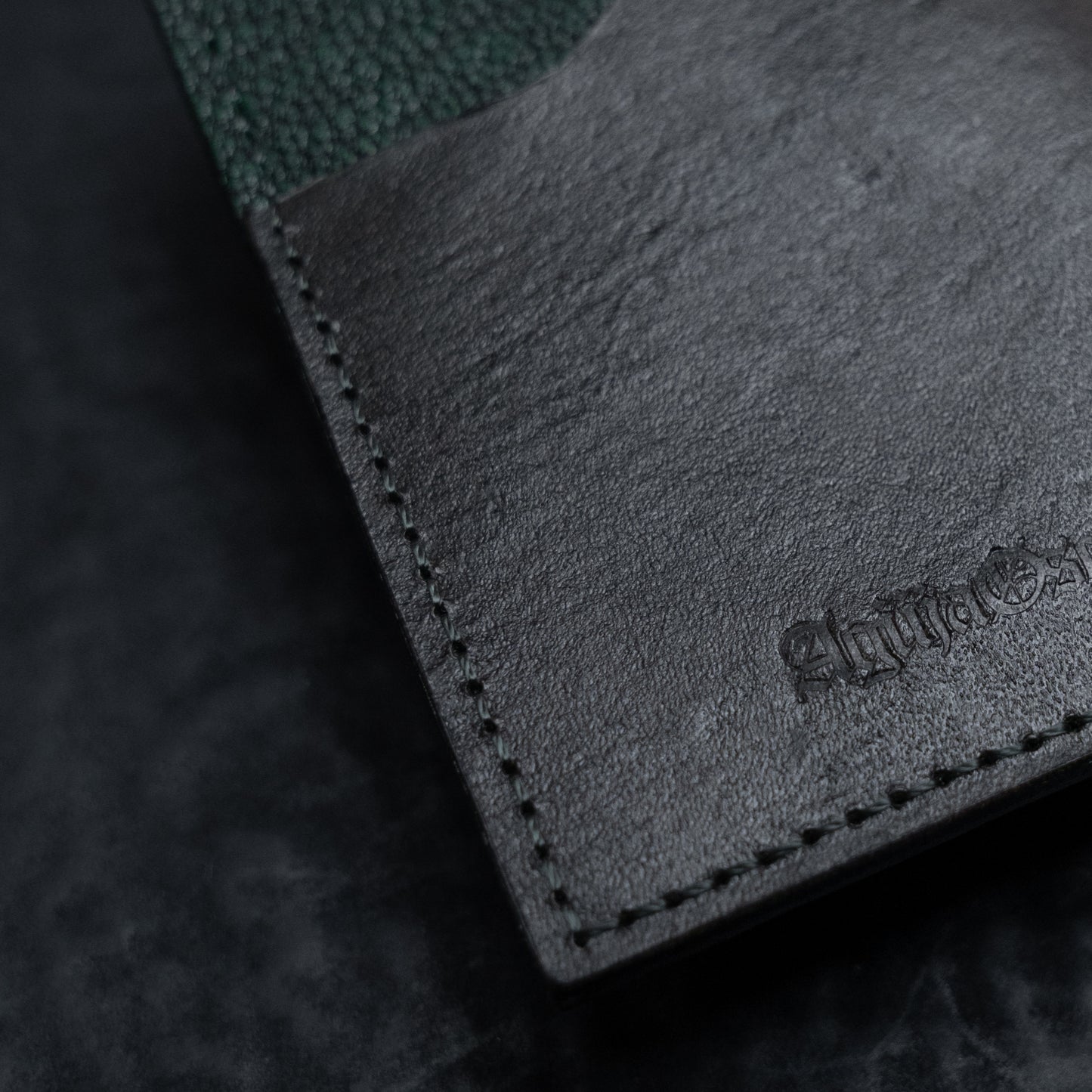 Angulo Card Case (Translucent Kangaroo)