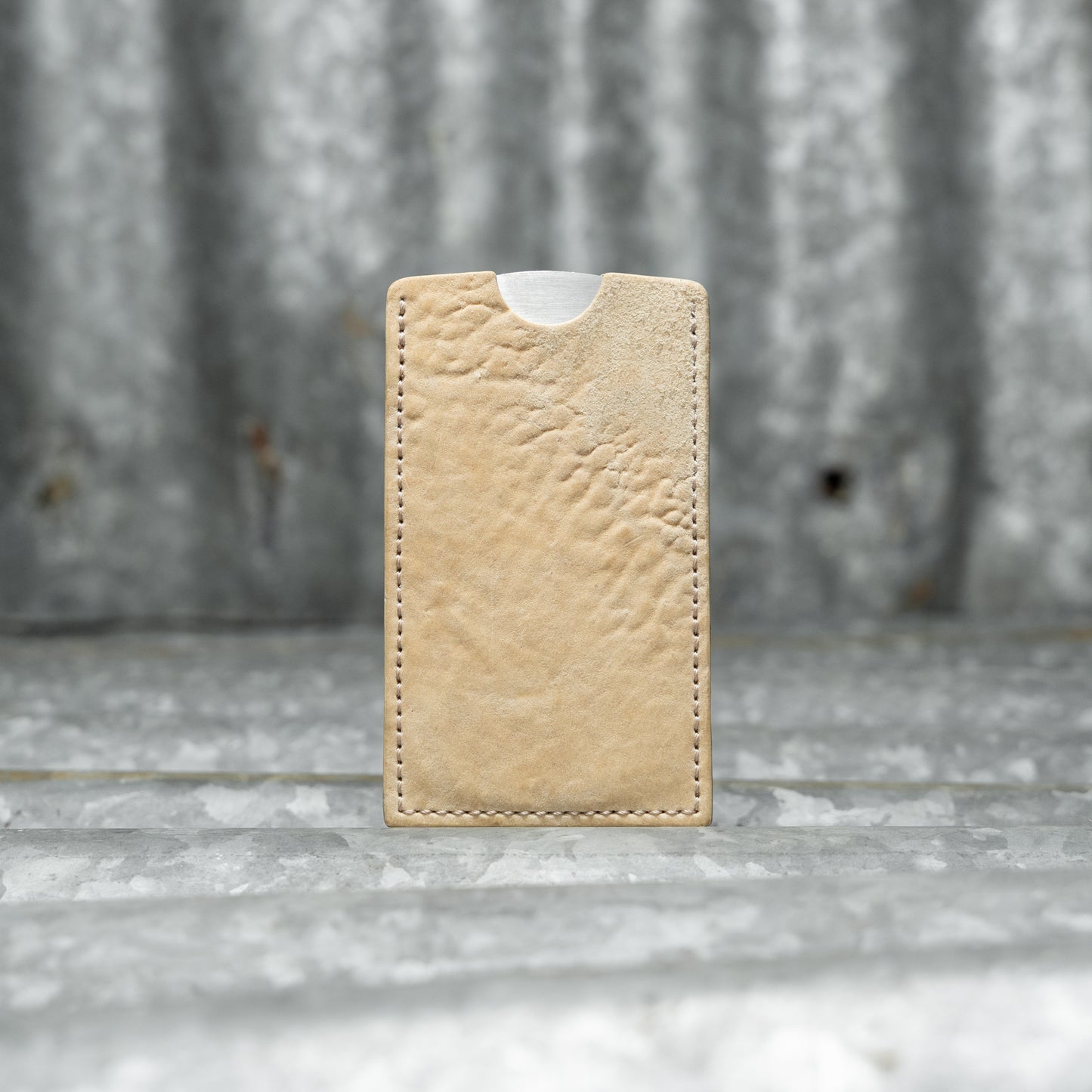 BEARD COMB & SLEEVE (REVERSE CULATTA DIRTY WHITE)