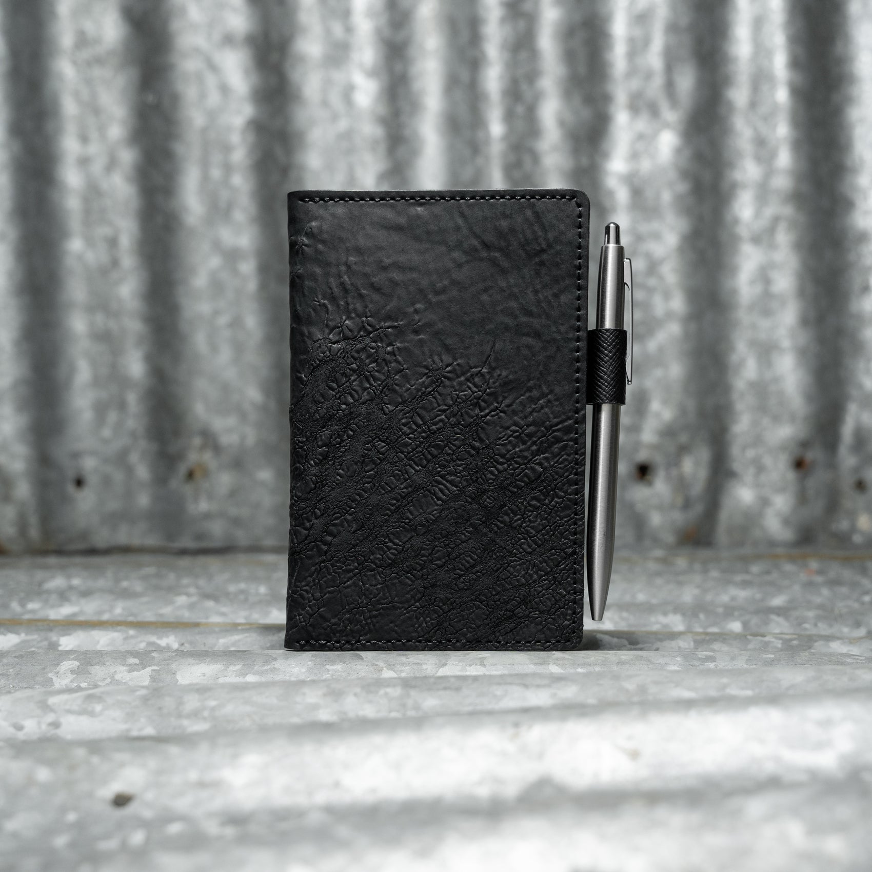 MEMO BOOK/PASSPORT WALLET (REVERSE CULATTA BLACK)