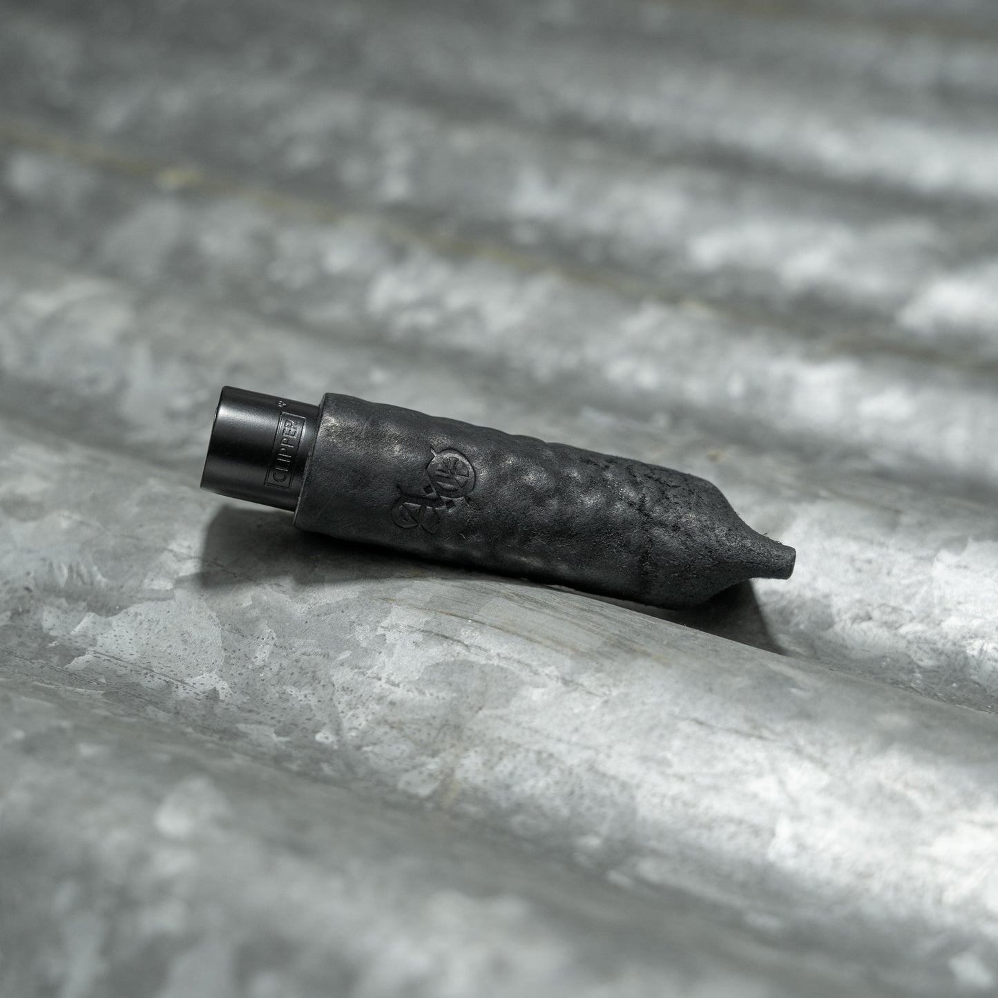 LIGHTER HOLDER (REVERSE CULATTA BLACK)