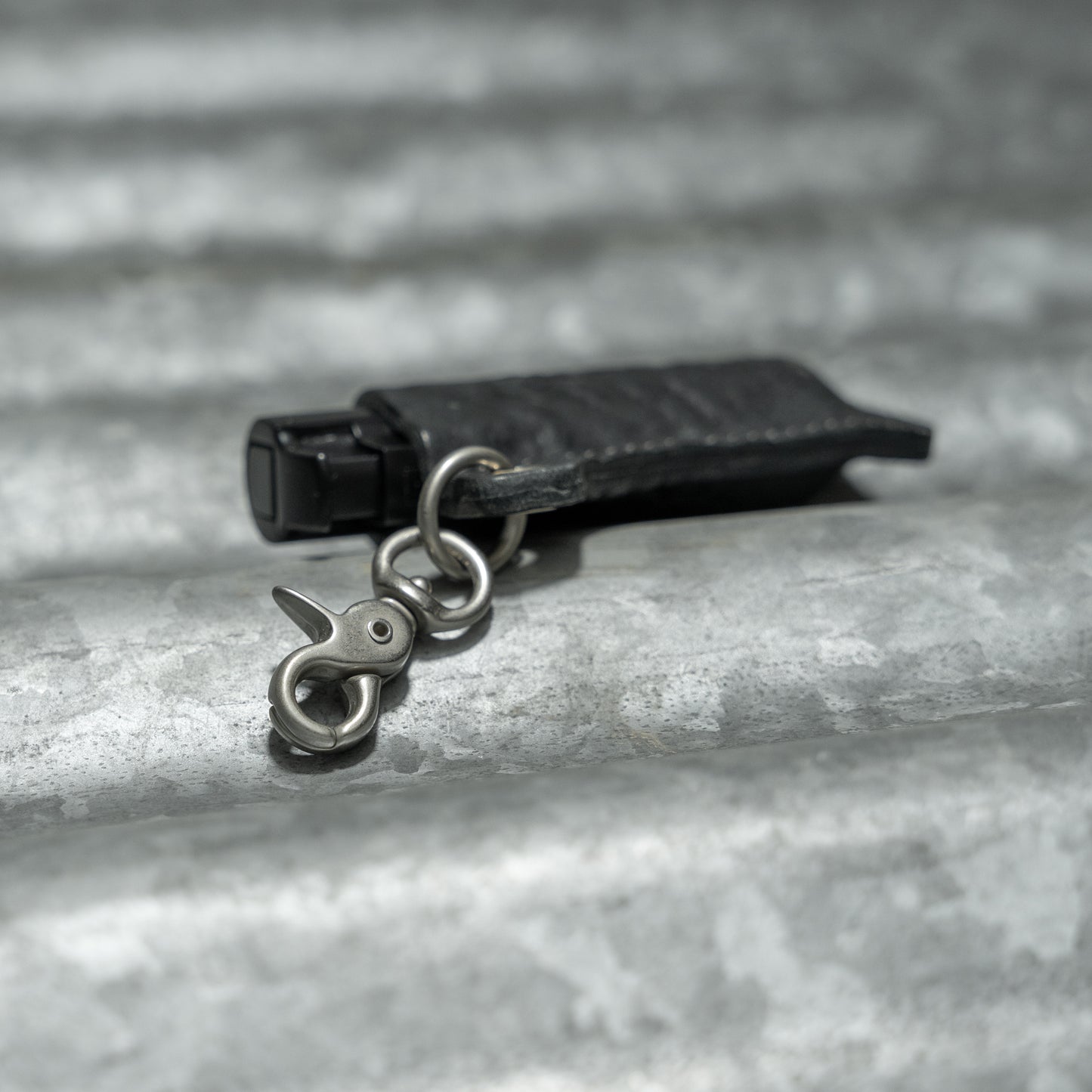 LIGHTER HOLDER (REVERSE CULATTA BLACK)