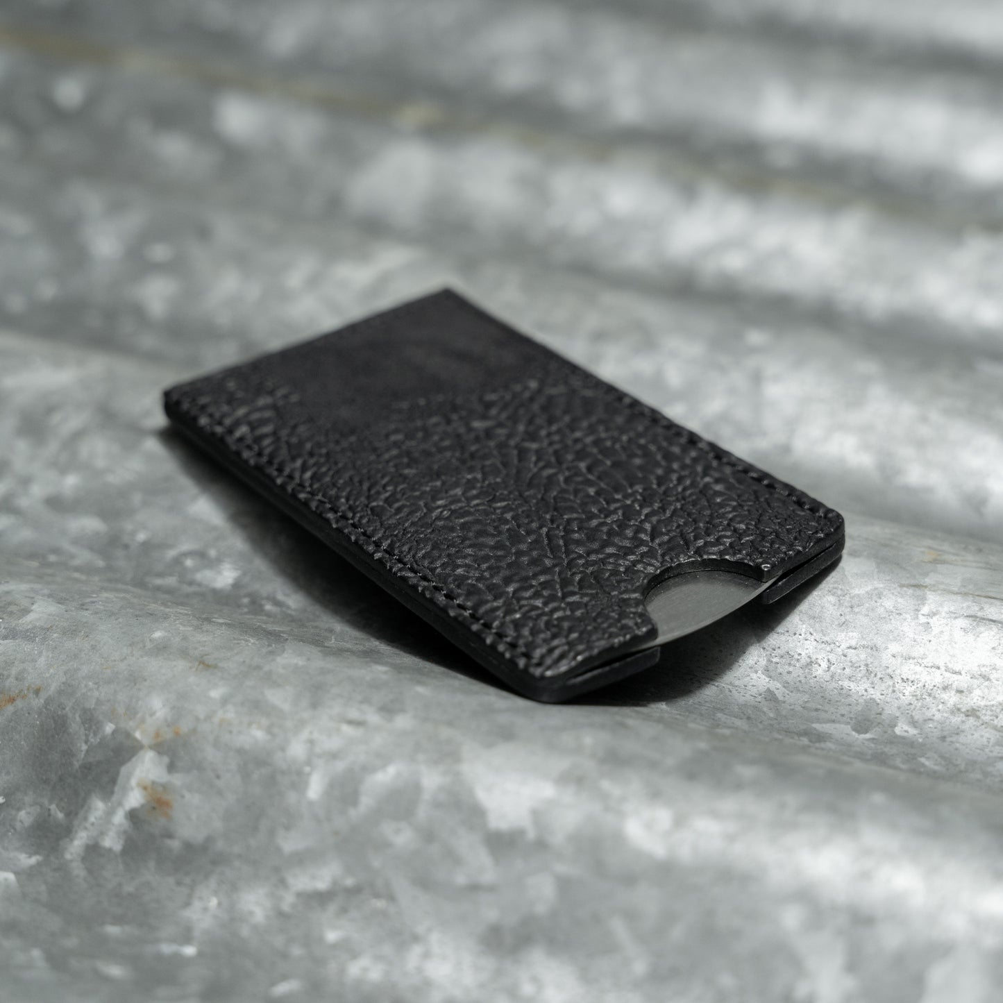 BEARD COMB & SLEEVE (REVERSE CULATTA BLACK)