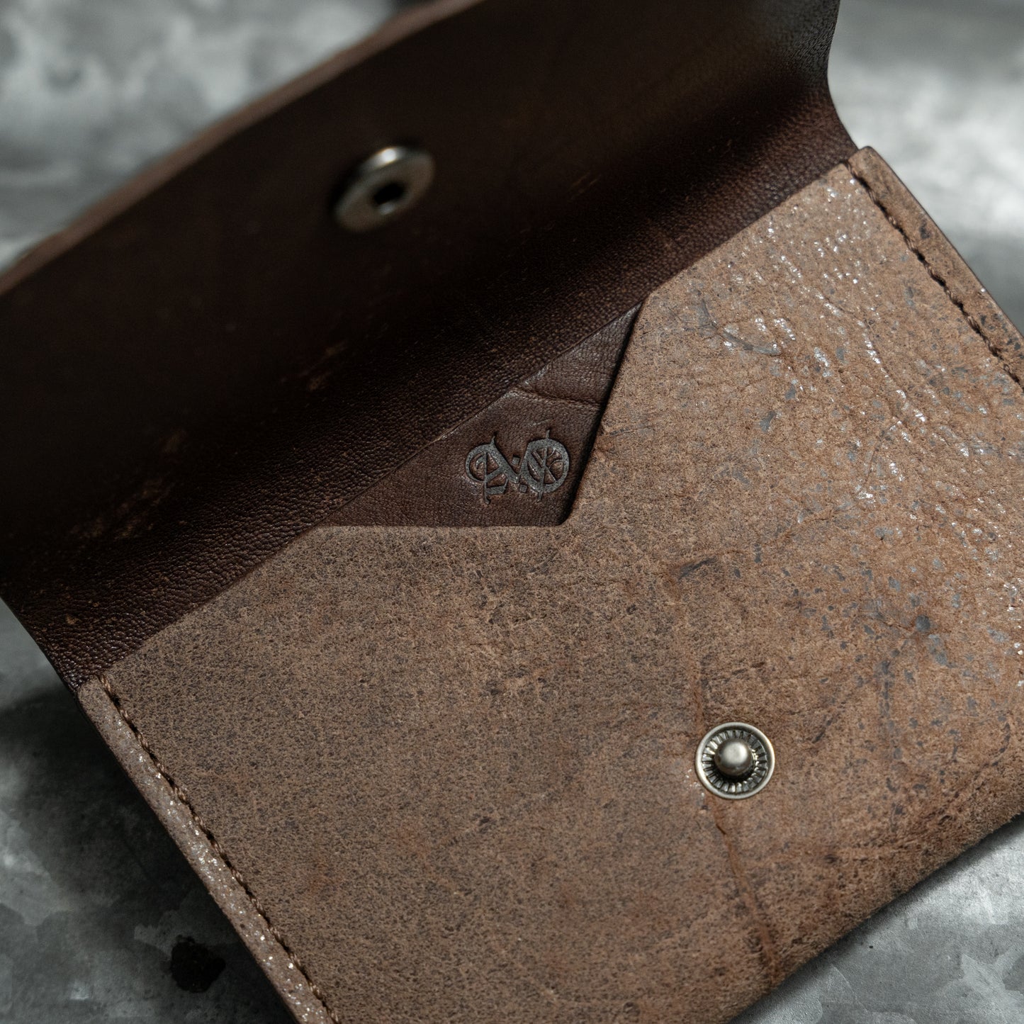 SNAP CARD HOLDER (MARMO BROWN)