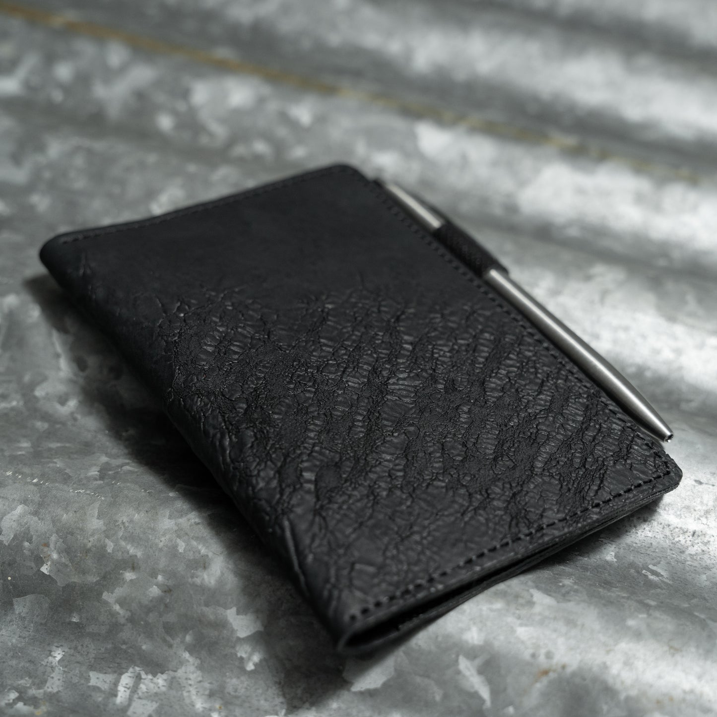 MEMO BOOK/PASSPORT WALLET (REVERSE CULATTA BLACK)