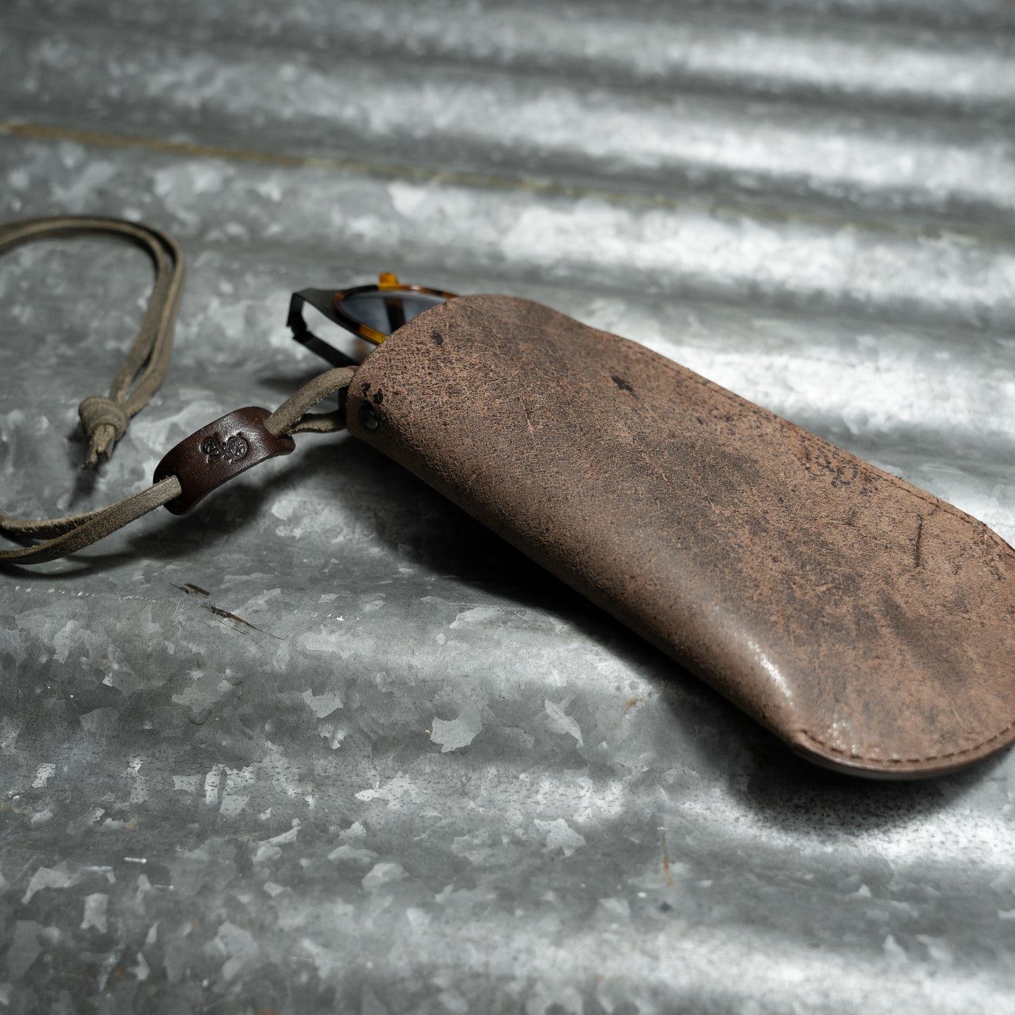 EYEWEAR POUCH (MARMO BROWN)