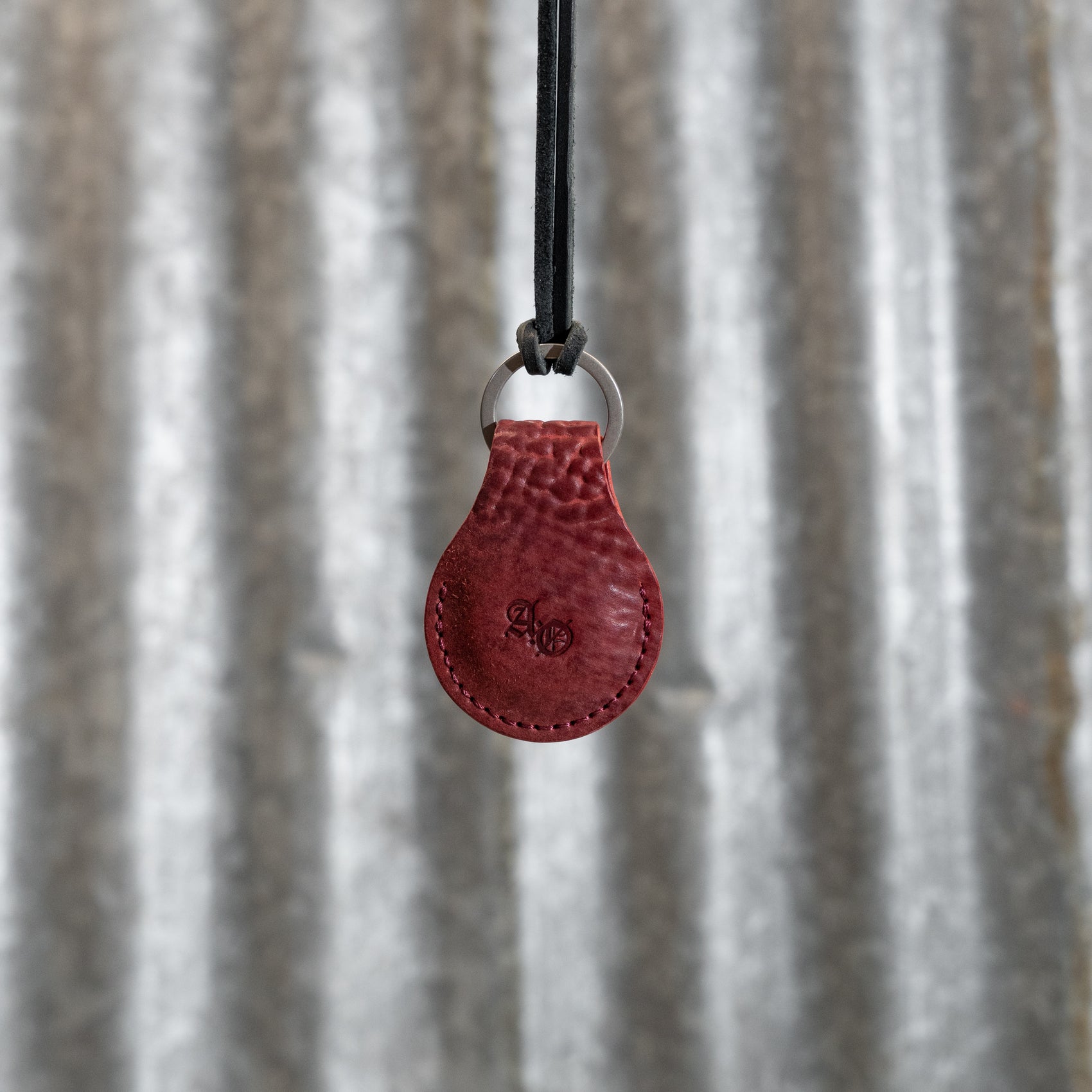 Ruta AirTag Fob (Reverse Culatta Dirty Red)