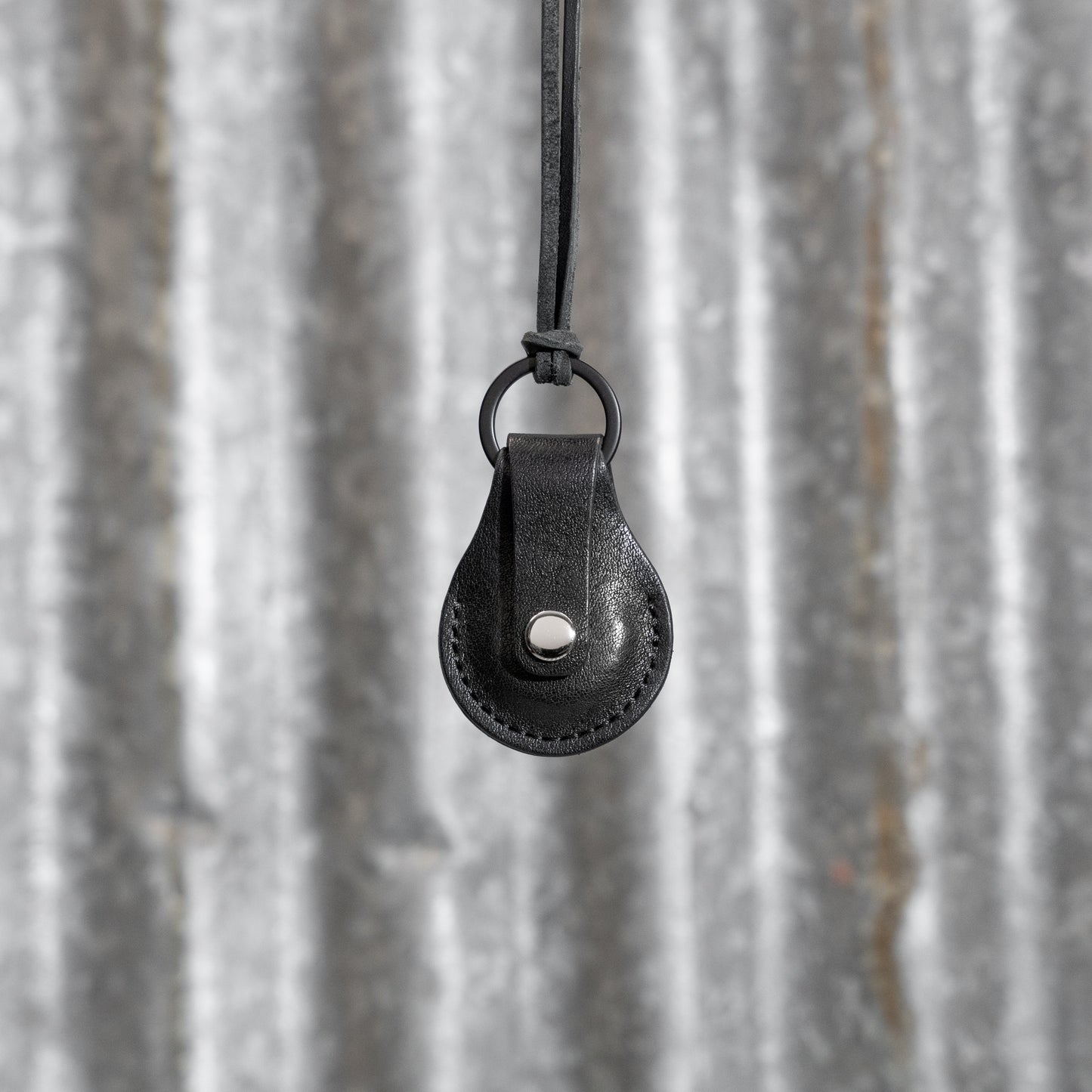 Ruta AirTag Fob (Horsehide Black)