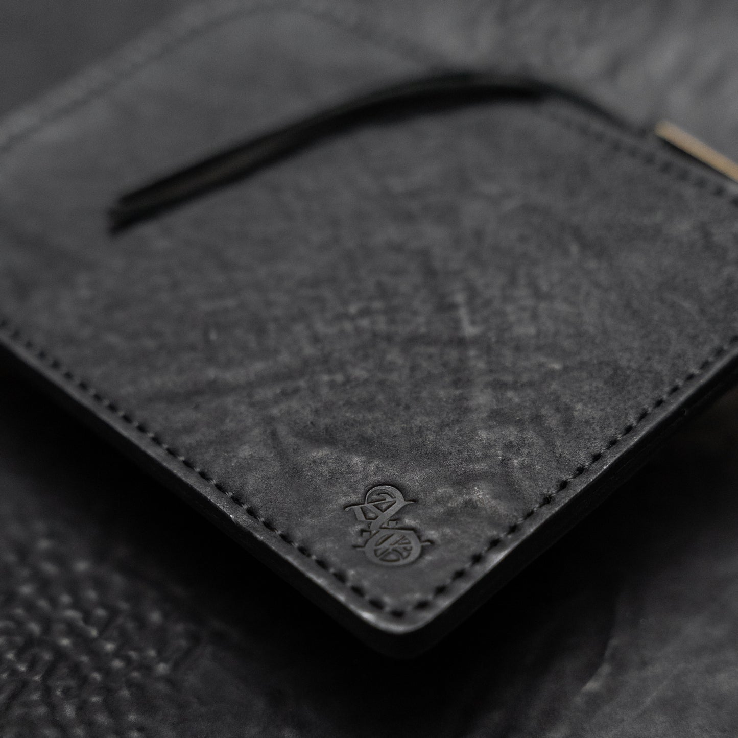 Sello Zipper Wallet (Reverse Culatta Black)