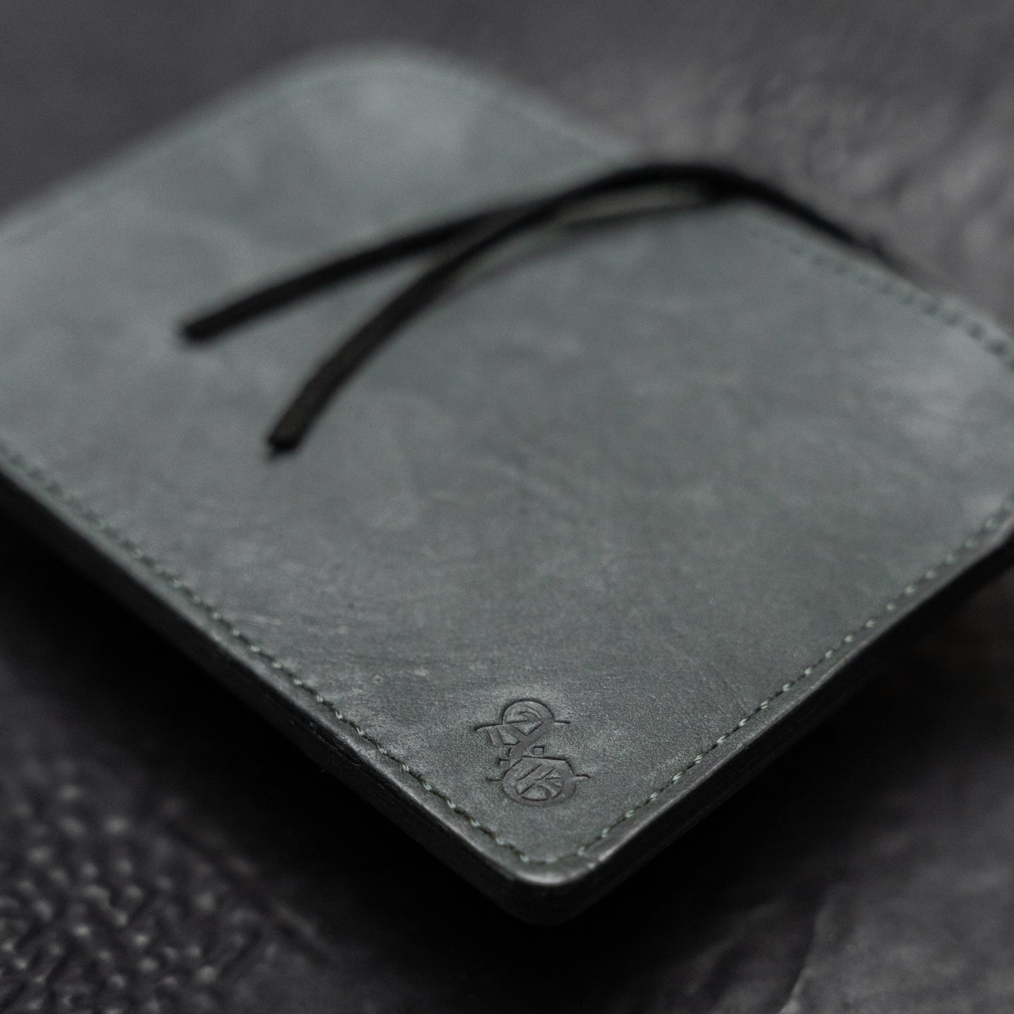 Sello Zipper Wallet (Wild Thing Anthracite)