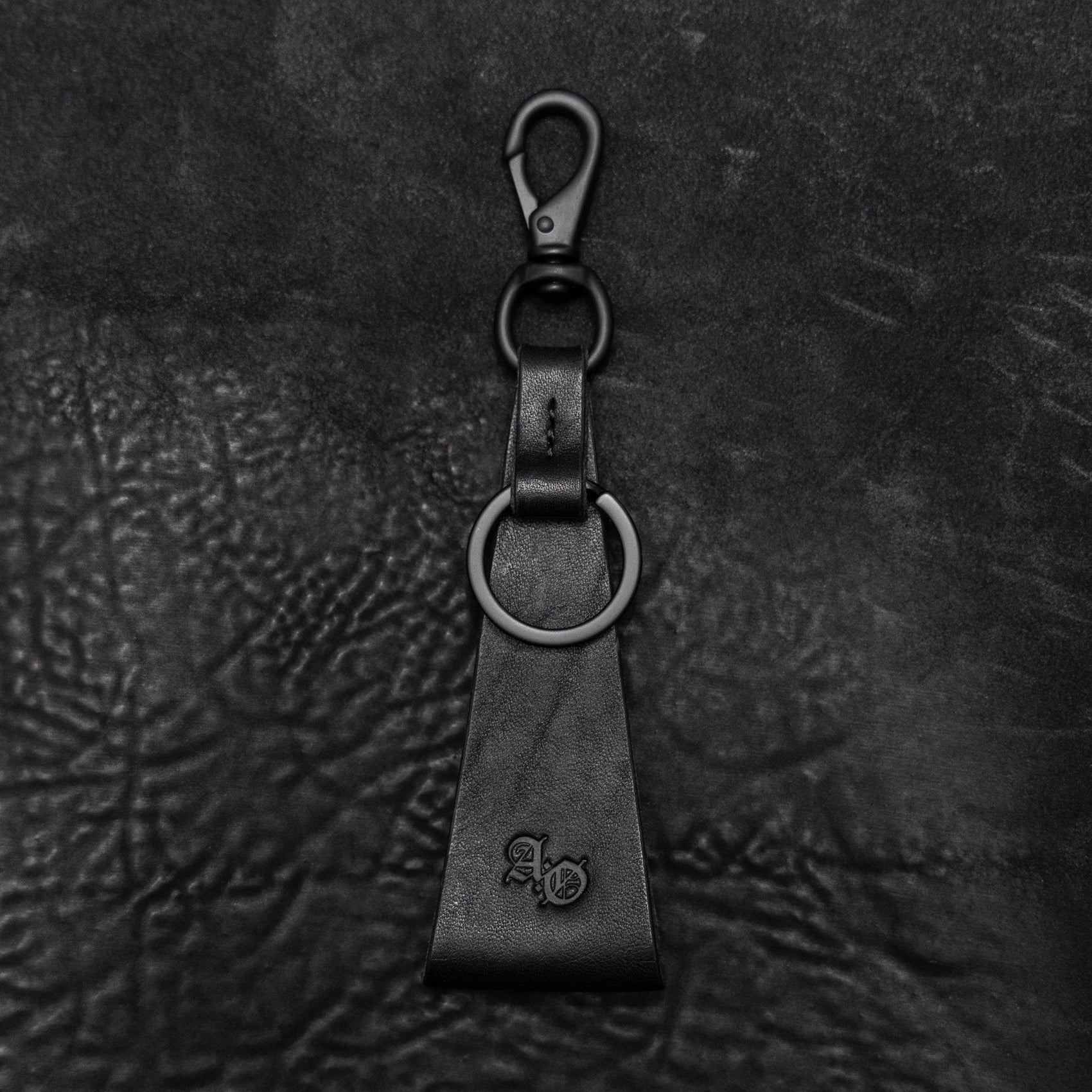 Triada Keychain (Horse Culatta Black)