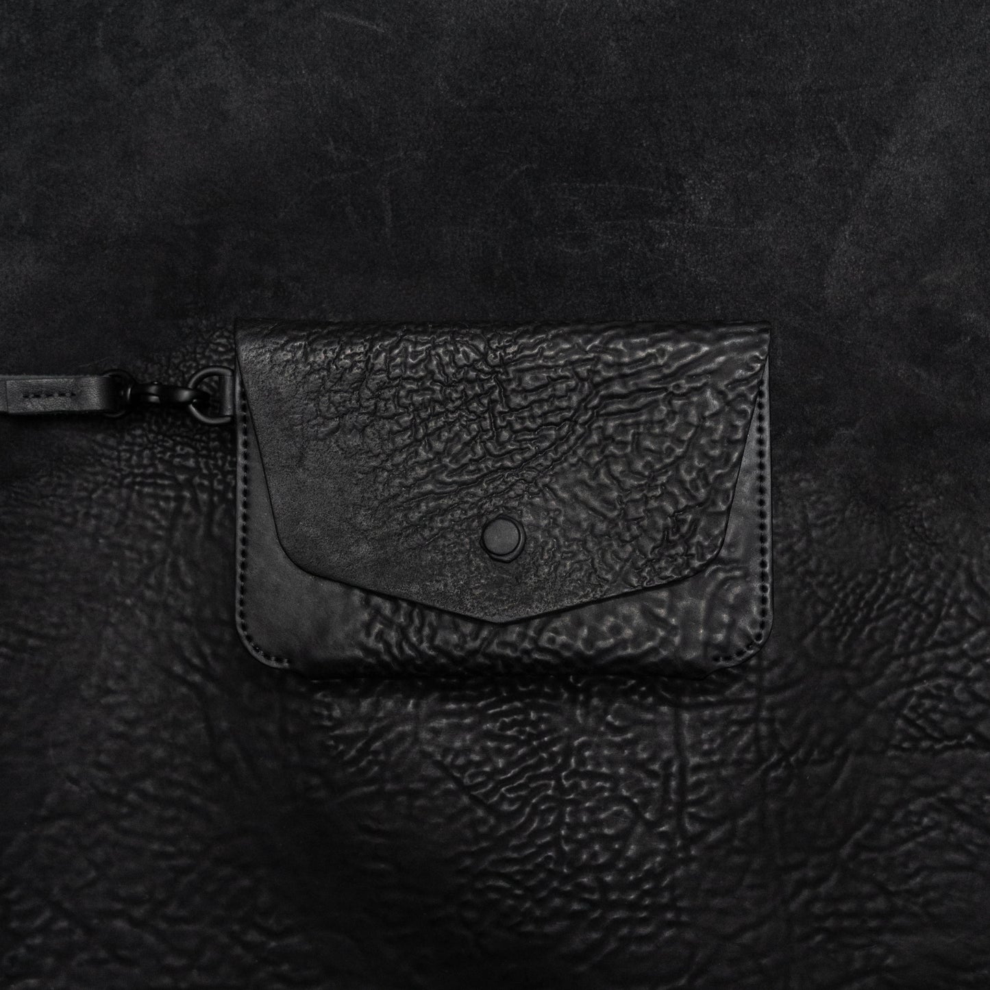 Viaje Travel Wallet (Reverse Culatta Black)