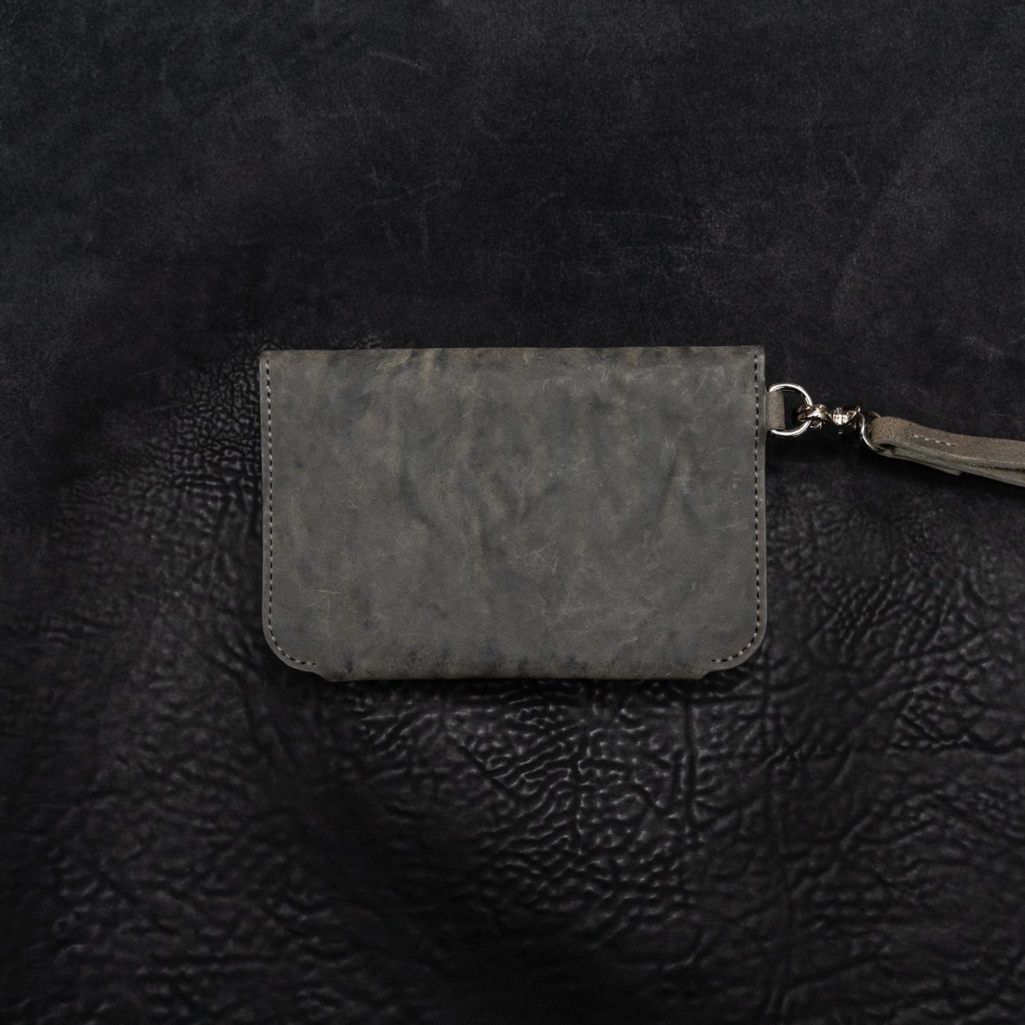 Viaje Travel Wallet (Reverse Culatta Gray)