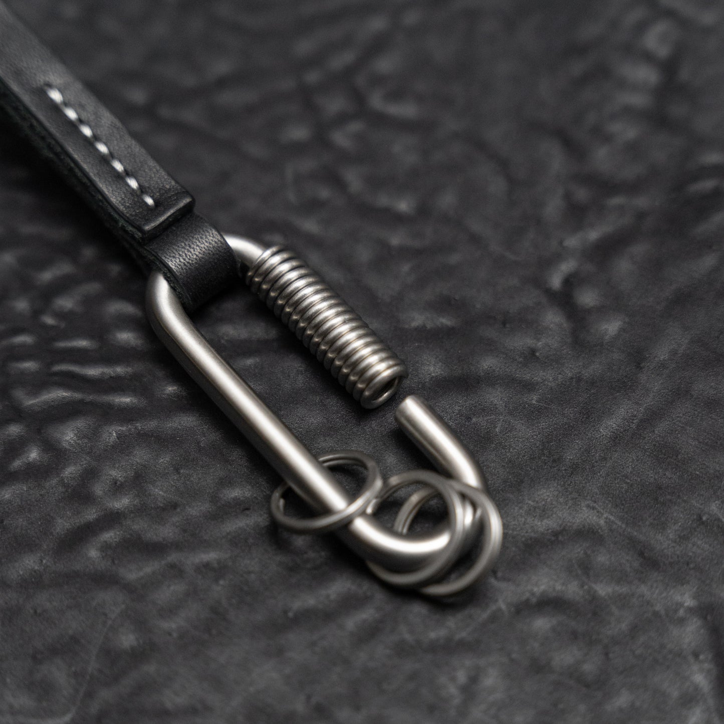 Lazo Keychain Lanyard (Reverse Culatta Black)