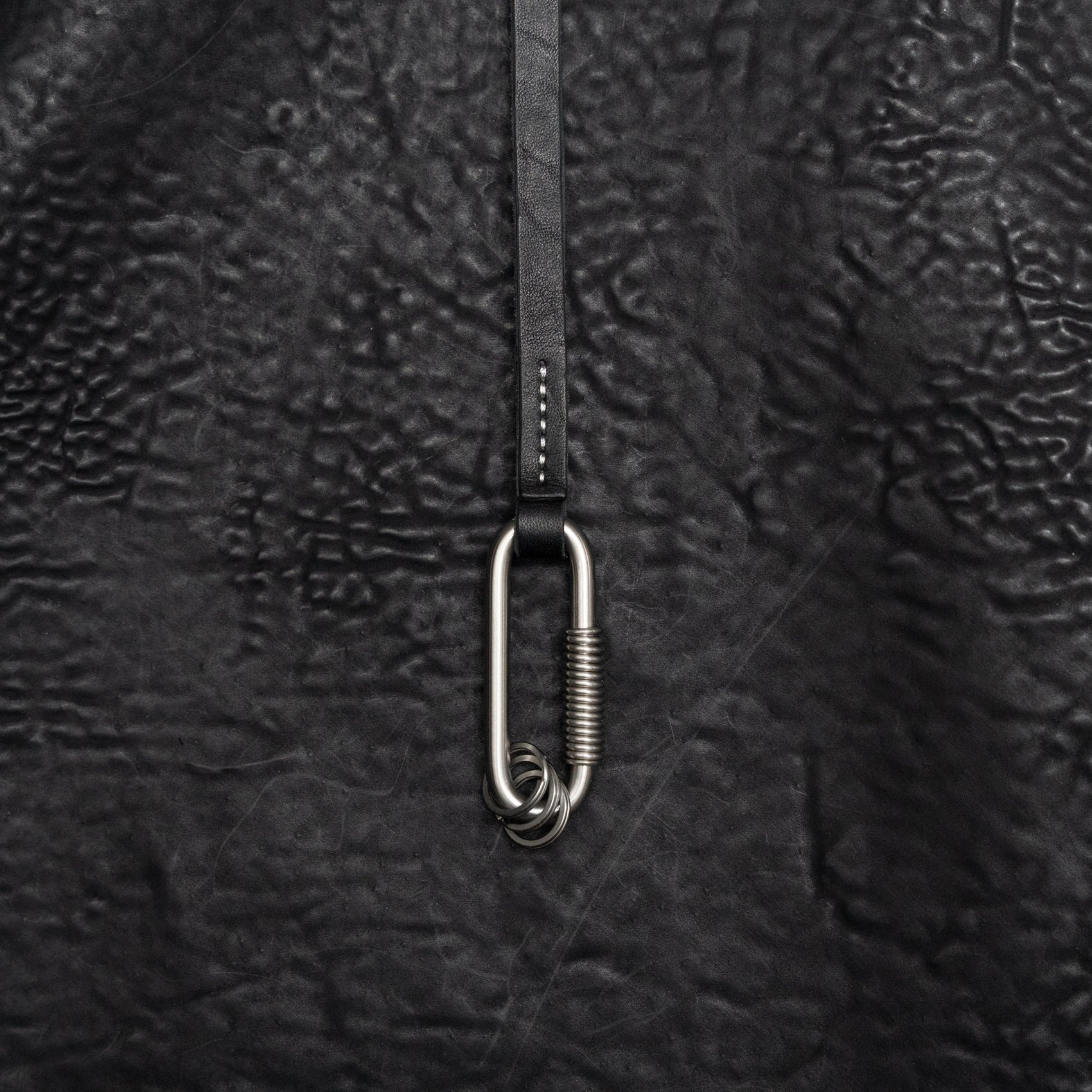 Lazo Keychain Lanyard (Reverse Culatta Black)